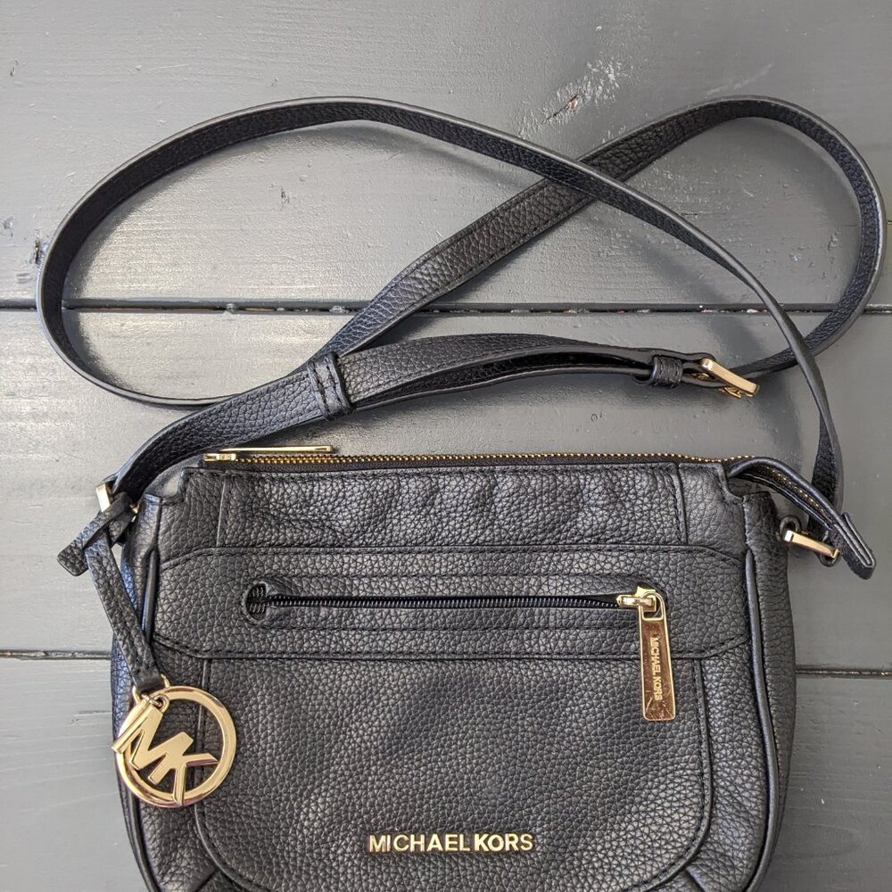 Michael Kors Julia Messenger Black Leather Pebbled Crossbody Bag